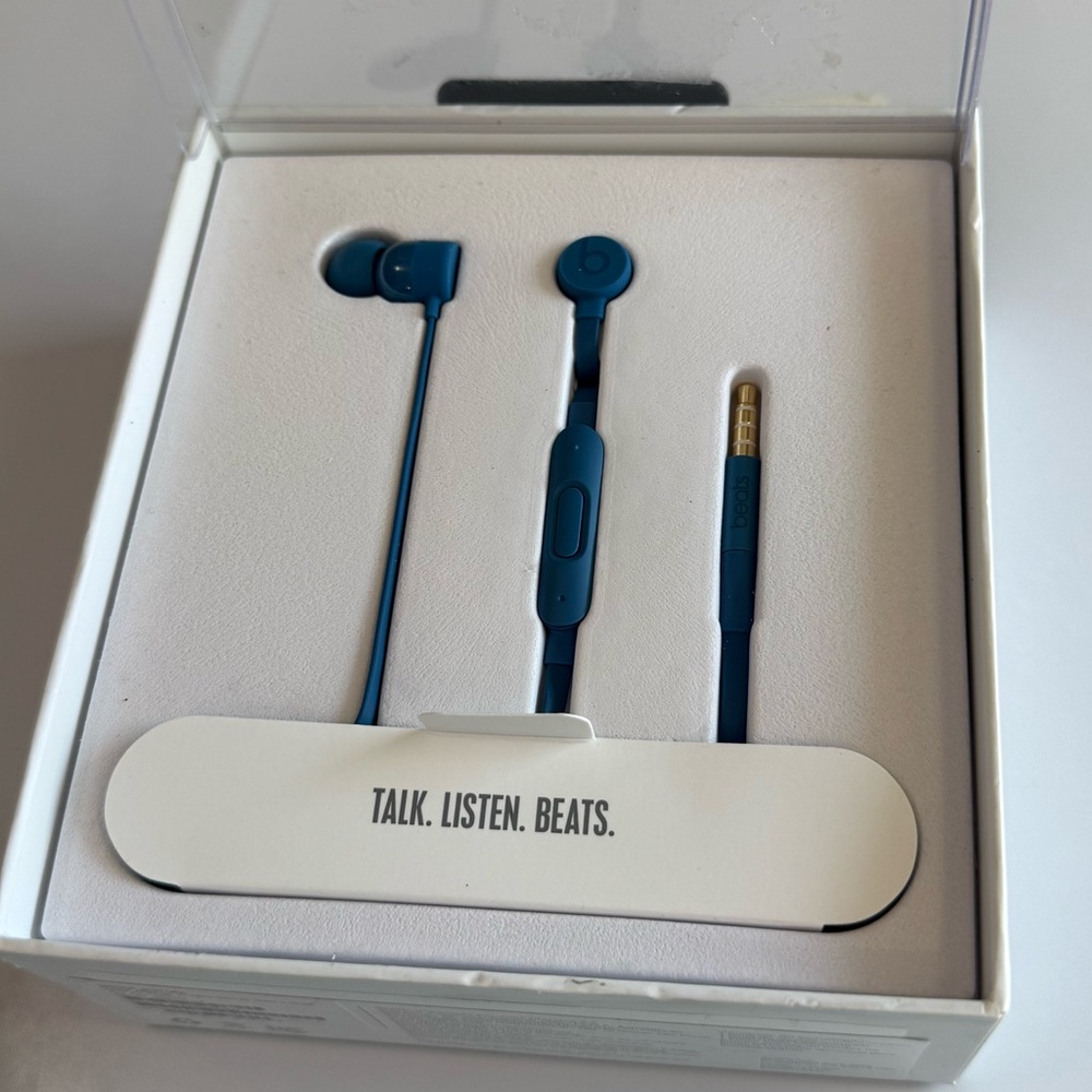 New Beats By Dre urbeats3 Wired Jack Earbuds In Blue - Picture 2 of 5